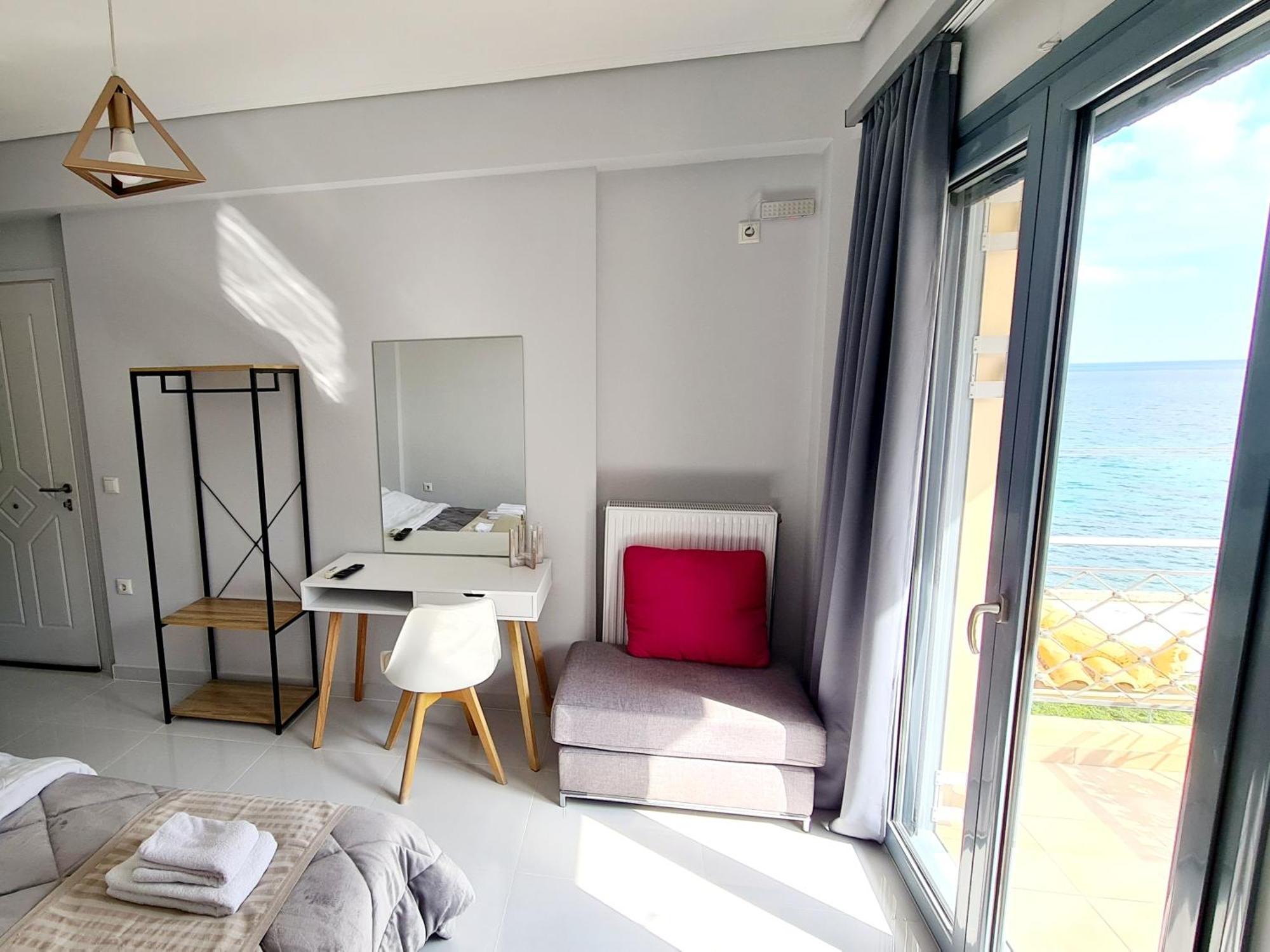 Villa Serafeim Кими Екстериор снимка