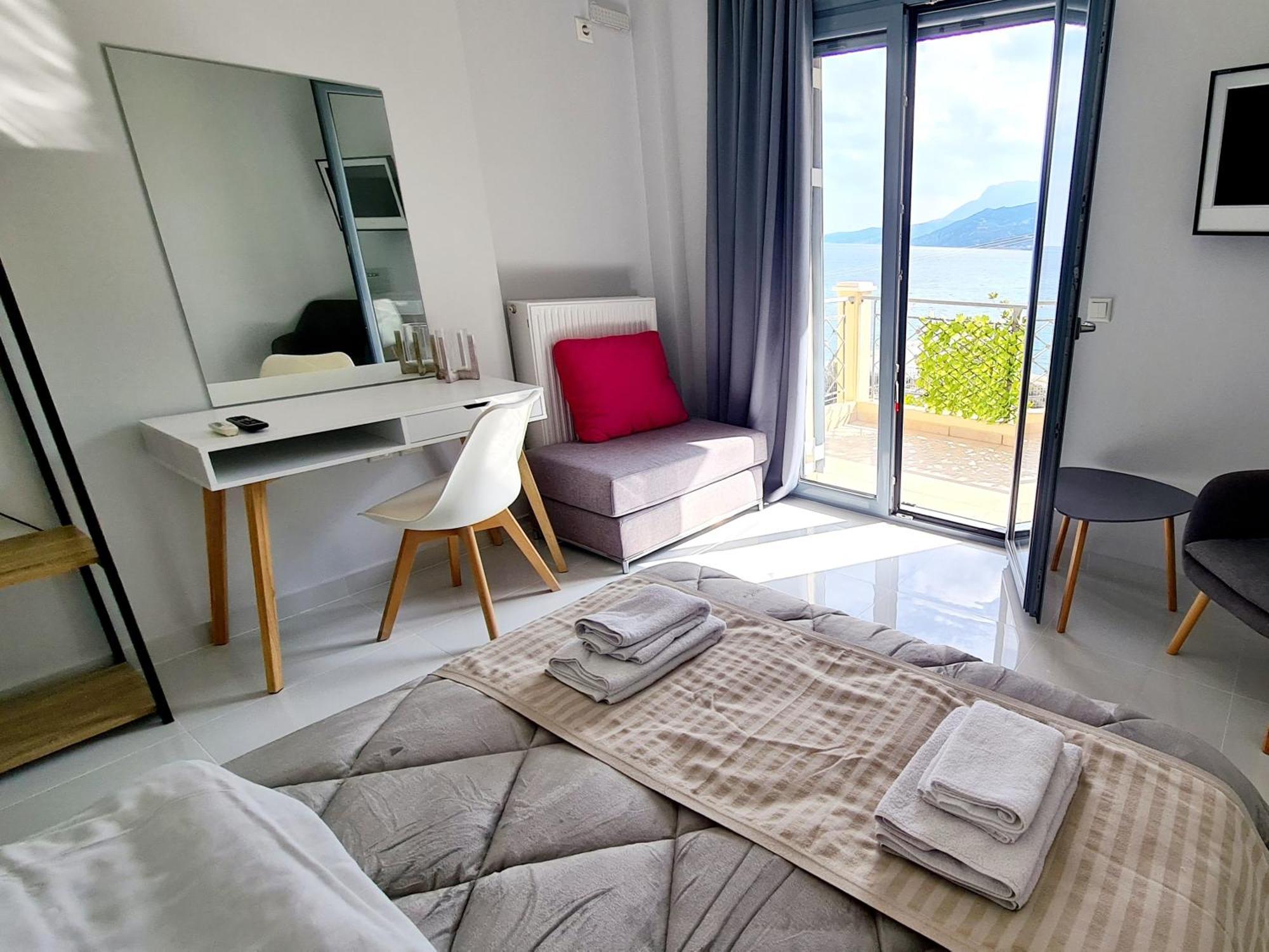 Villa Serafeim Кими Екстериор снимка