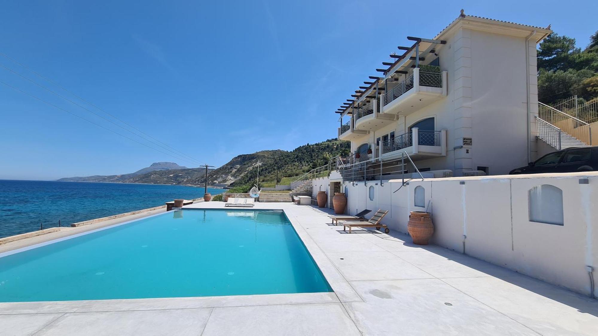 Villa Serafeim Кими Екстериор снимка