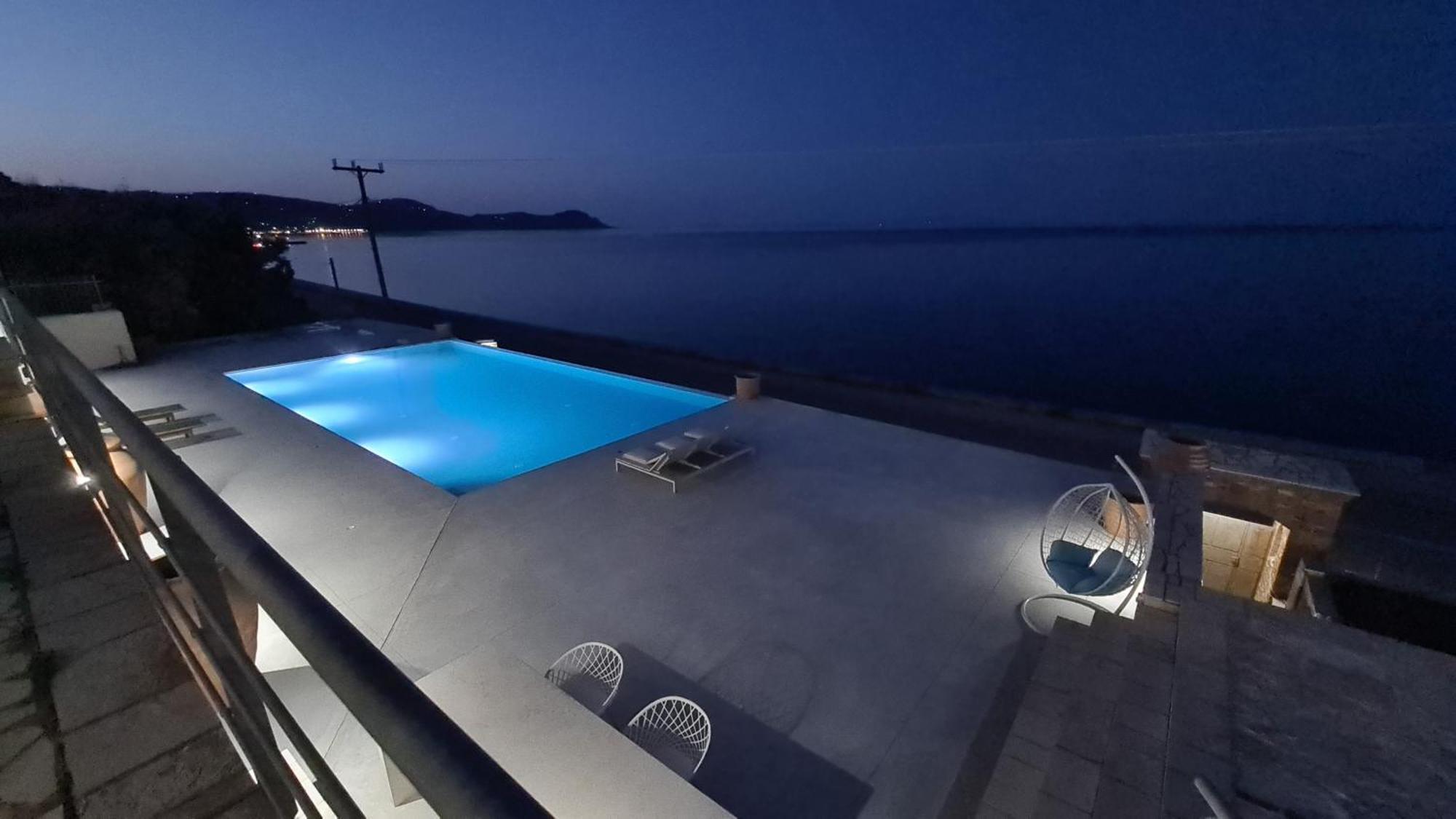 Villa Serafeim Кими Екстериор снимка