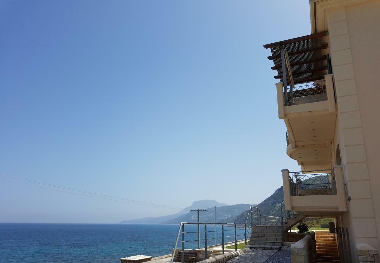 Villa Serafeim Кими Екстериор снимка